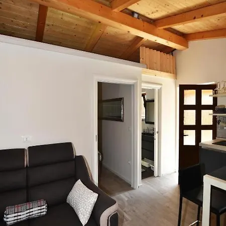 Apartment Deluxe Nono- Anex Building Porec
